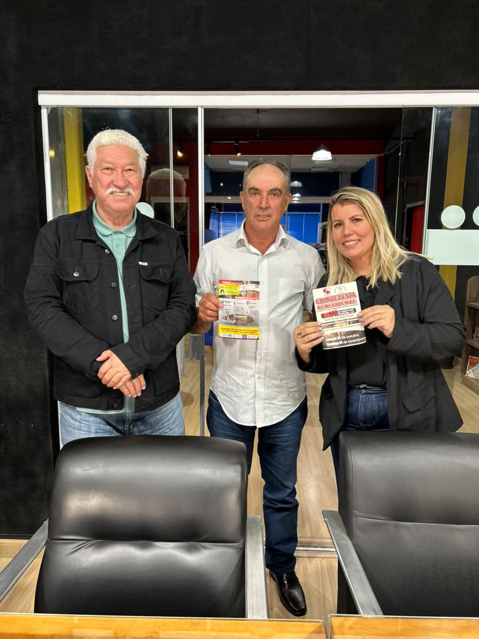 Chico Boiadeiro e Tatiane Martins Galende convidam para festa beneficente em prol do Asilo Abrigo Bom Pastor, em Sarapuí