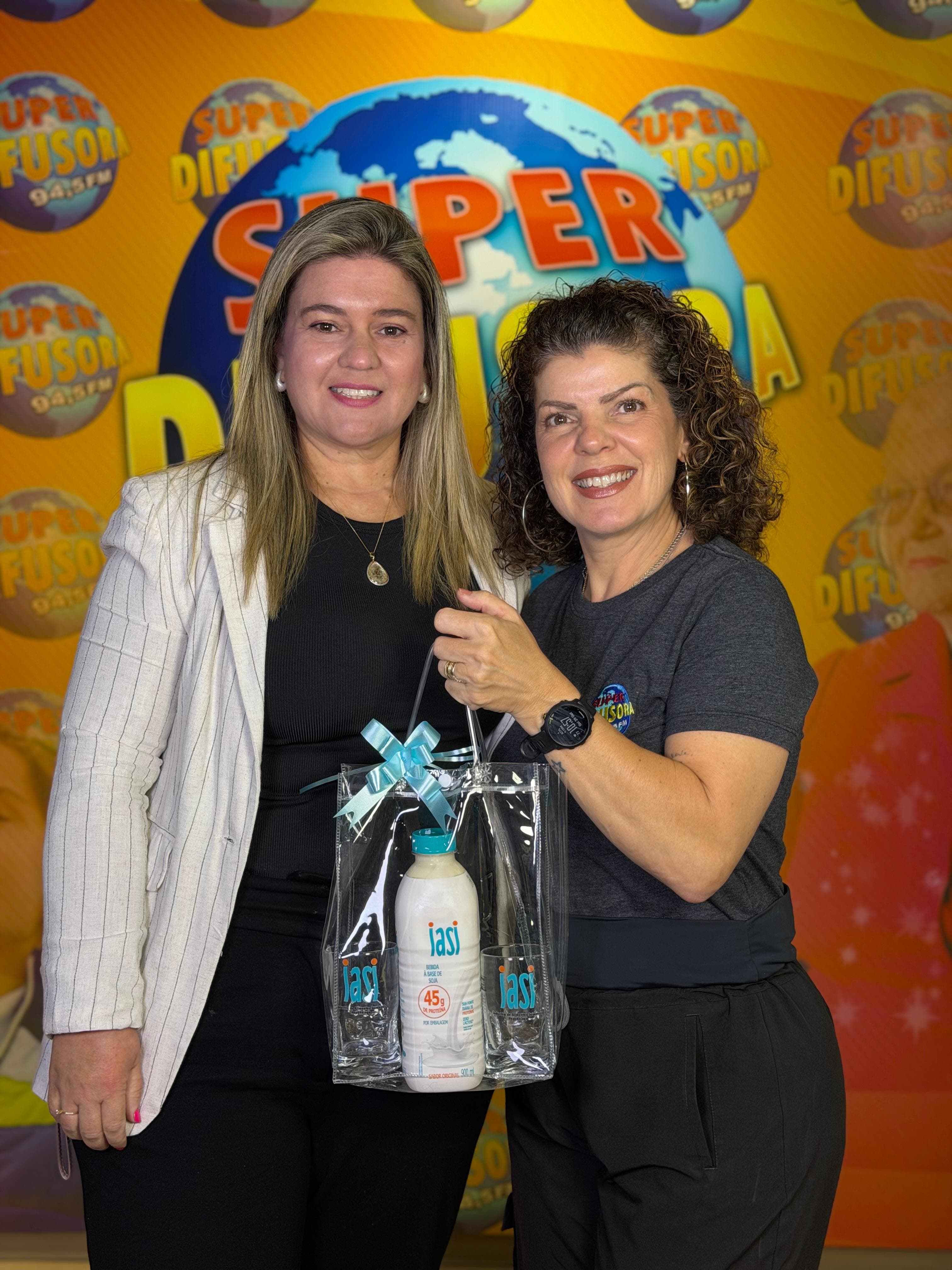 Beatriz Ziglio apresenta bebida de soja com 45g de proteína da IASI, indústria de Itapetininga